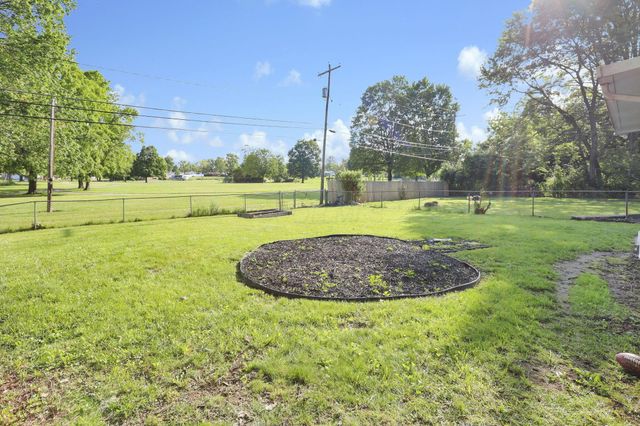 5042 Lindora Drive, Columbus, OH 43232