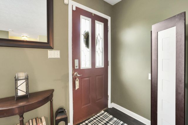 5042 Lindora Drive, Columbus, OH 43232