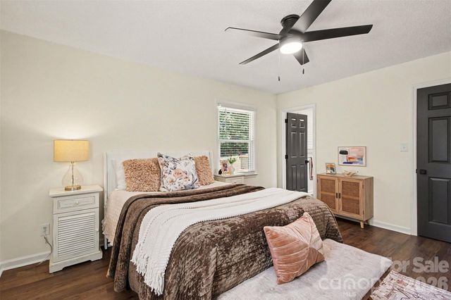 8319 Vagabond Road, Charlotte, NC 28227