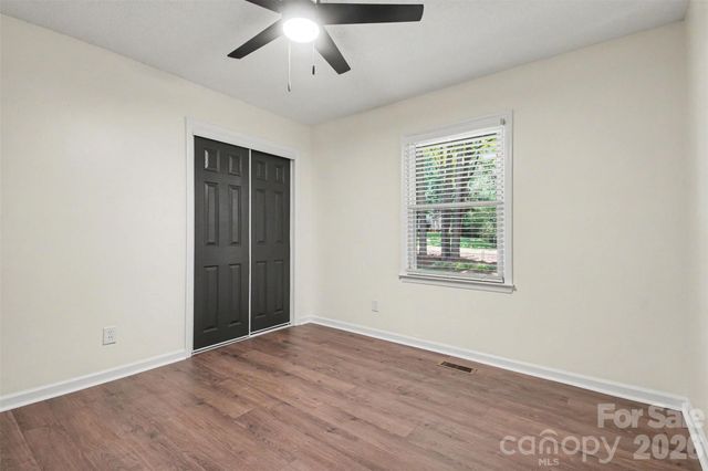 8319 Vagabond Road, Charlotte, NC 28227