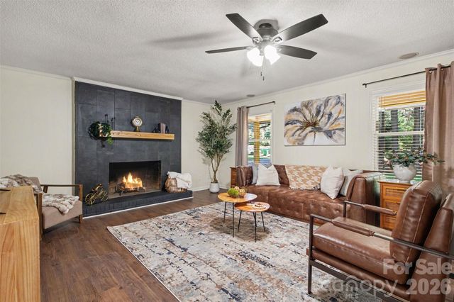 8319 Vagabond Road, Charlotte, NC 28227