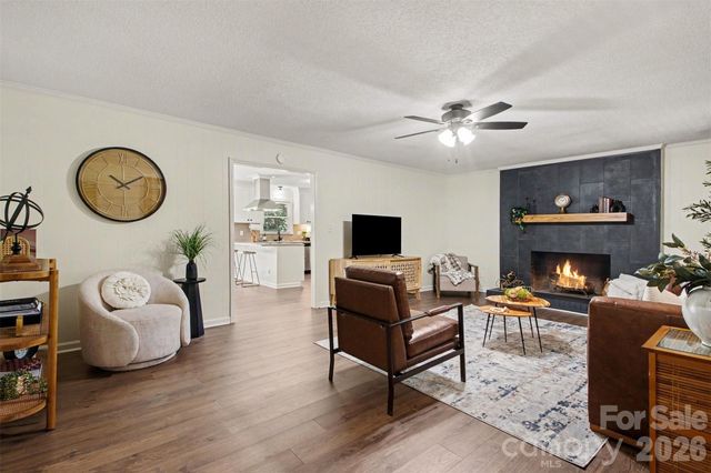 8319 Vagabond Road, Charlotte, NC 28227