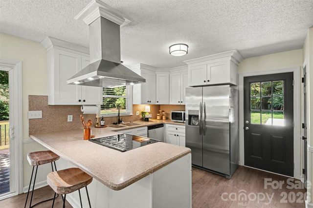 8319 Vagabond Road, Charlotte, NC 28227