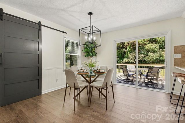 8319 Vagabond Road, Charlotte, NC 28227