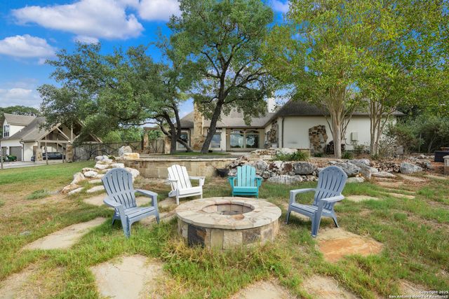 29755 No Le Hace, Fair Oaks Ranch, TX 78015