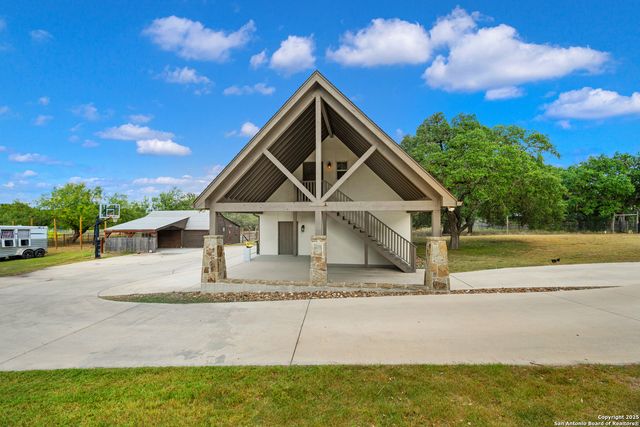 29755 No Le Hace, Fair Oaks Ranch, TX 78015