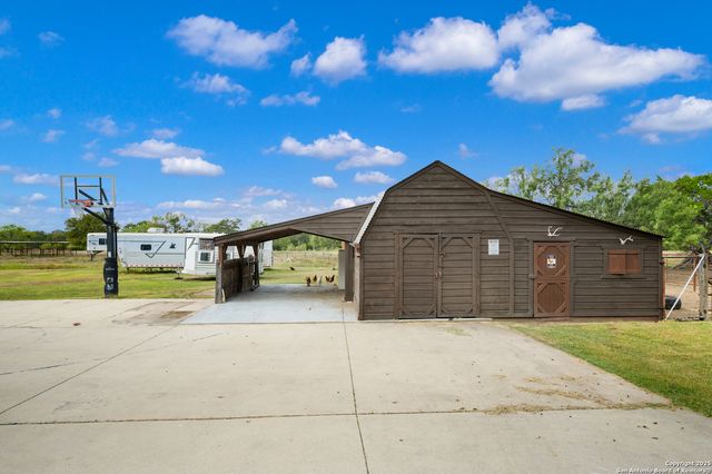 29755 No Le Hace, Fair Oaks Ranch, TX 78015