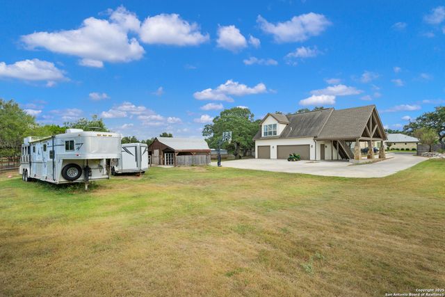 29755 No Le Hace, Fair Oaks Ranch, TX 78015