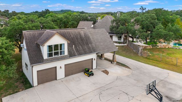 29755 No Le Hace, Fair Oaks Ranch, TX 78015