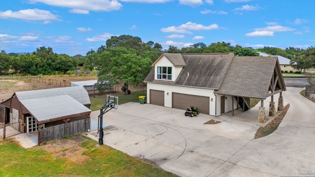 29755 No Le Hace, Fair Oaks Ranch, TX 78015