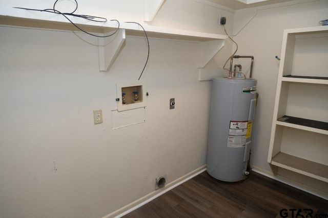 12991 N Pointe Rd, Winona, TX 75792