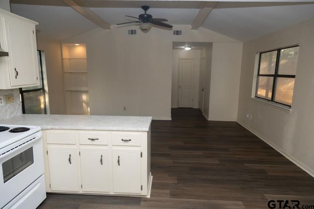 12991 N Pointe Rd, Winona, TX 75792