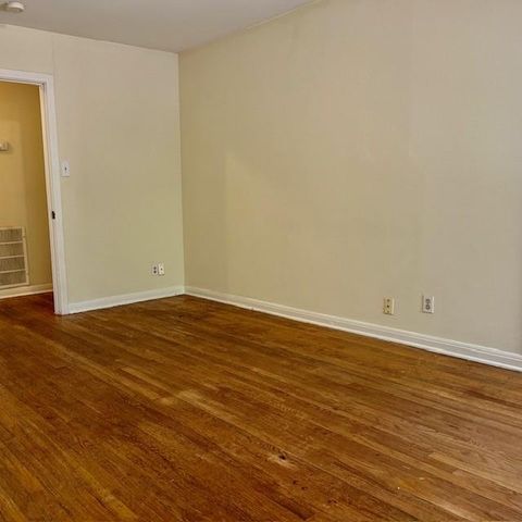 923 Keith LN, Austin, TX 78705