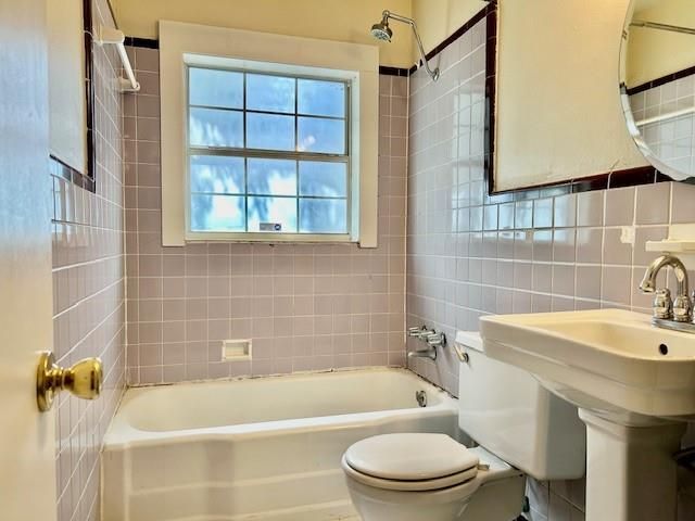 923 Keith LN, Austin, TX 78705