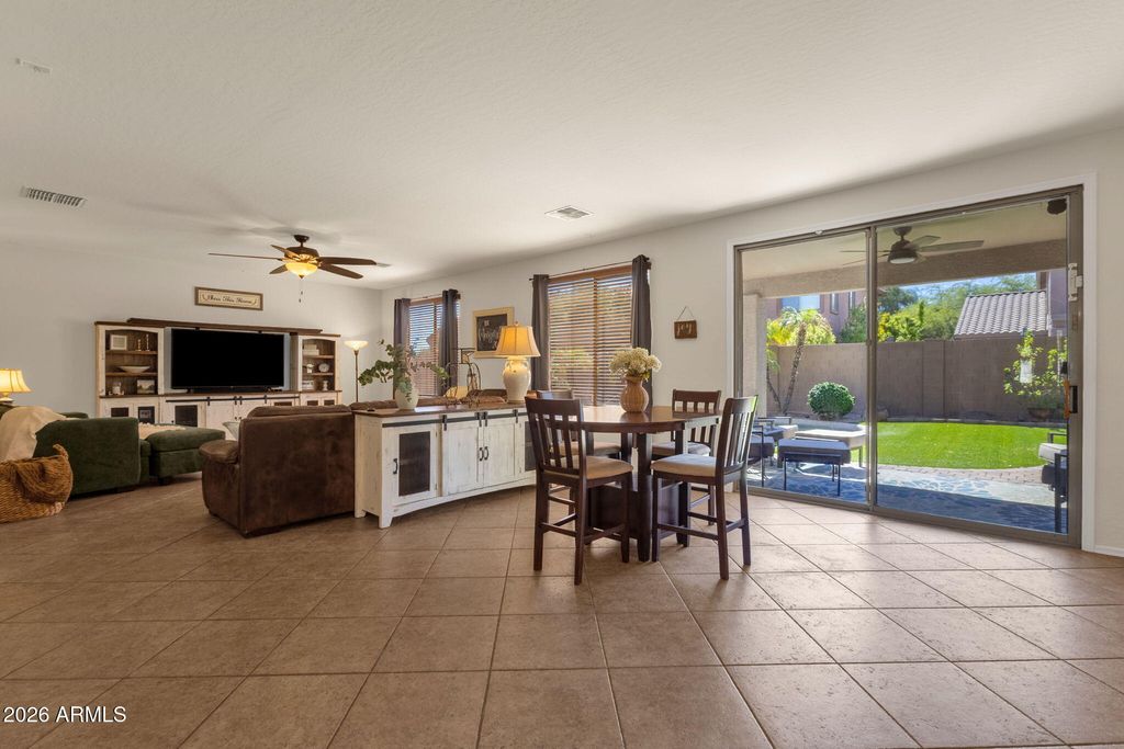 8335 W MOLLY Lane, Peoria, AZ 85383 — photo 4