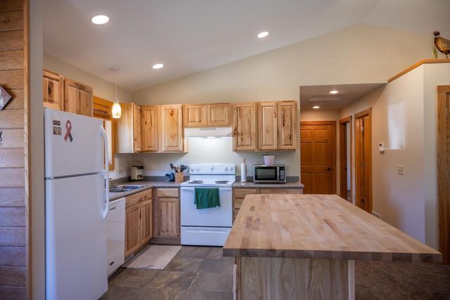 W5340 19th Street, Necedah, WI 54646