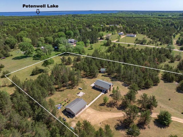 W5340 19th Street, Necedah, WI 54646