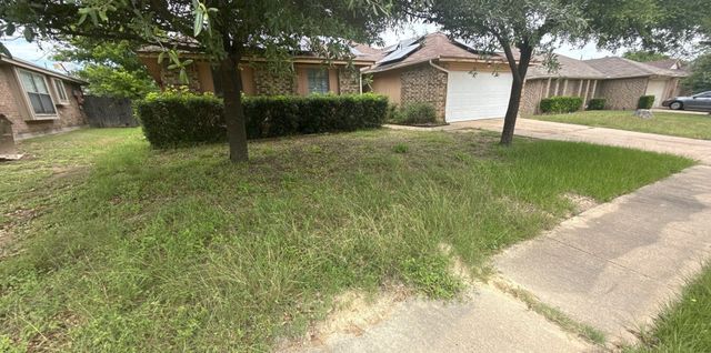 914 Larue Drive, Cedar Hill, TX 75104