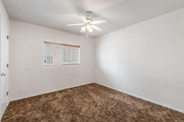 6139 Bisbee Place NW, Albuquerque, NM 87114