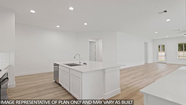 433 Summerset Landing Court, Conroe, TX 77304