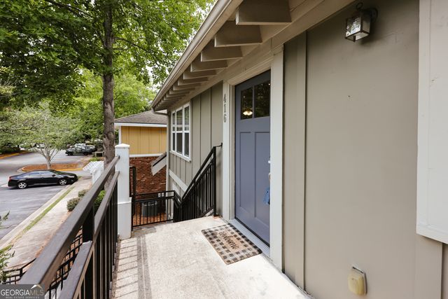 490 Barnett Shoals Road APT 416, Athens, GA 30605
