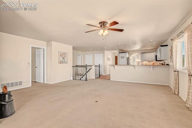 150 Luxury Lane, Colorado Springs, CO 80921