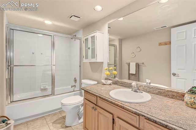 150 Luxury Lane, Colorado Springs, CO 80921