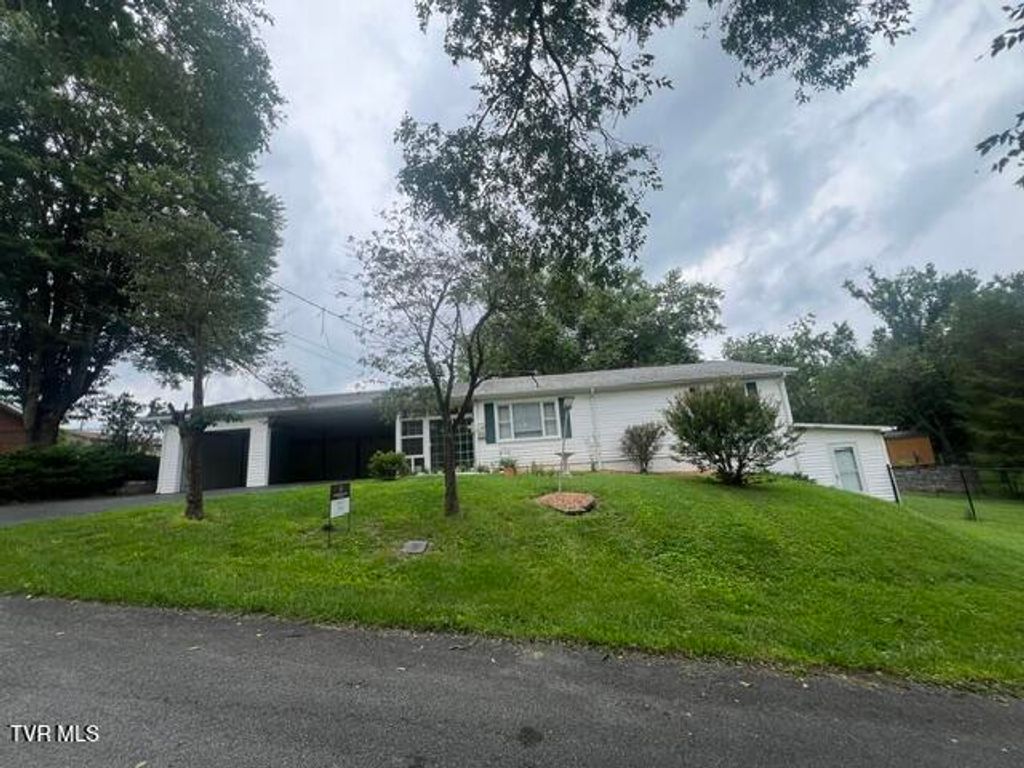 235 Akard Street, Bristol, TN 37620