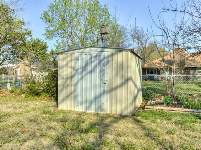 1515 Charles Street, Norman, OK 73069
