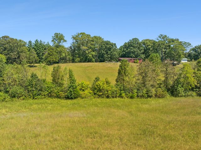 8272 Burgess Falls Rd, Baxter, TN 38544