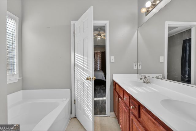 226 Amy Lane, Gray, GA 31032