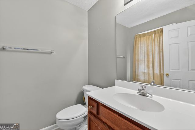 226 Amy Lane, Gray, GA 31032