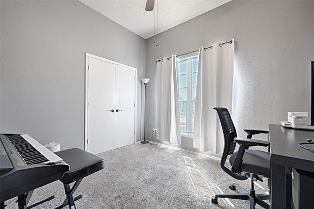 903 Gillon Drive, Arlington, TX 76001