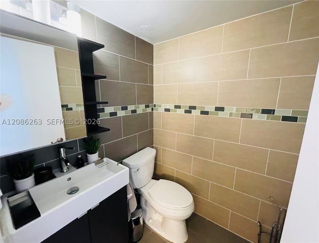 2333 Brickell Ave 409, Miami, FL 33129
