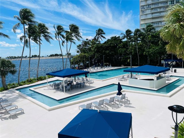 2333 Brickell Ave 409, Miami, FL 33129