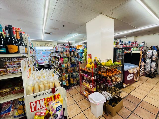 2333 Brickell Ave 409, Miami, FL 33129