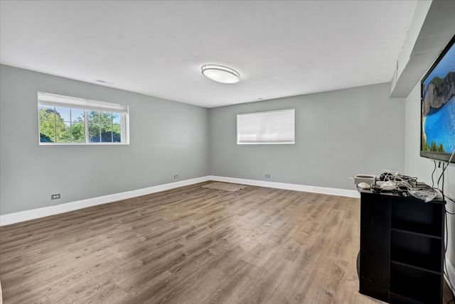1719 W Lexington Drive, Arlington Heights, IL 60004
