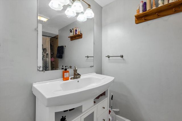 1719 W Lexington Drive, Arlington Heights, IL 60004