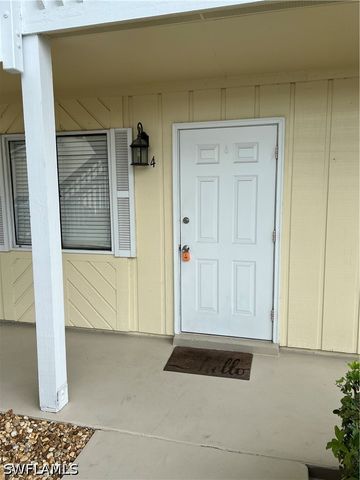 4633 Bayshore DR M4, Naples, FL 34112