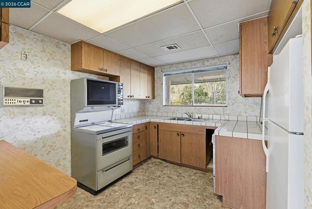 2095 San Miguel Drive, Walnut Creek, CA 94586