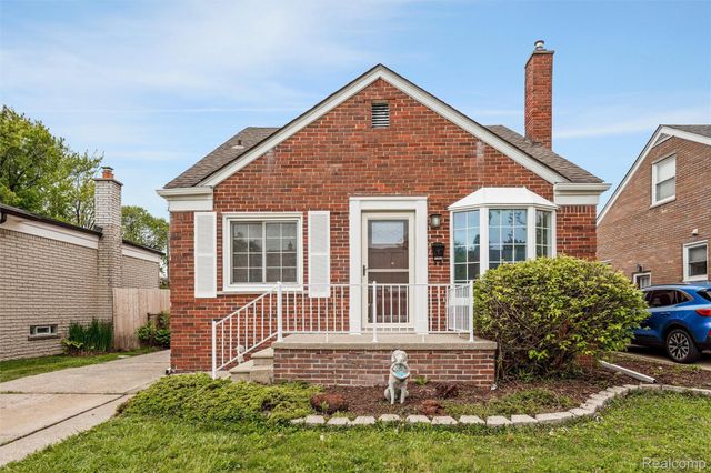 27935 Grant Street, St. Clair Shores, MI 48081