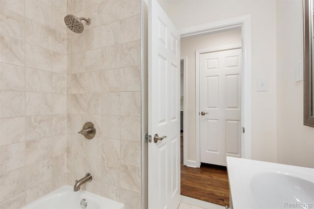 27935 Grant Street, St. Clair Shores, MI 48081