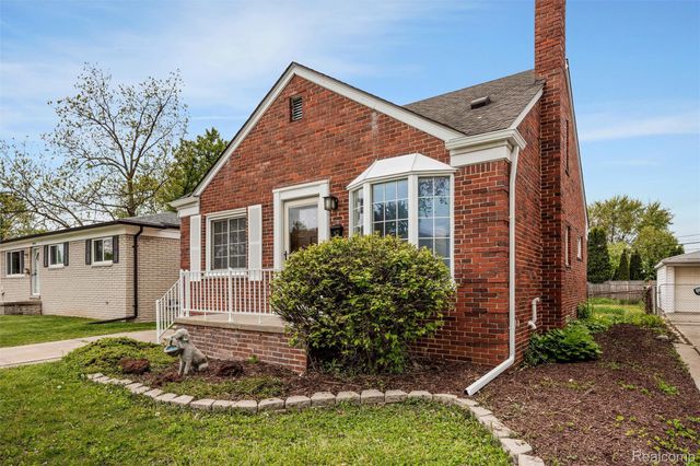 27935 Grant Street, St. Clair Shores, MI 48081