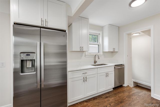 27935 Grant Street, St. Clair Shores, MI 48081