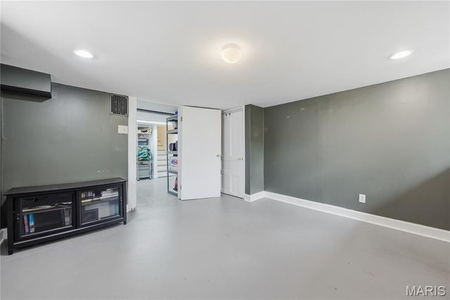 2621 Sublette Avenue, St Louis, MO 63139