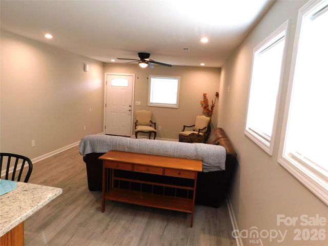 107 W Poplar Street, Stanley, NC 28012