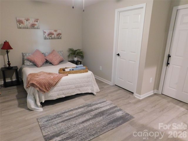 107 W Poplar Street, Stanley, NC 28012