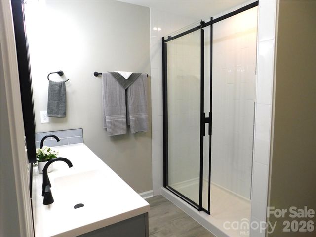 107 W Poplar Street, Stanley, NC 28012