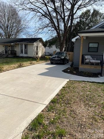 107 W Poplar Street, Stanley, NC 28012