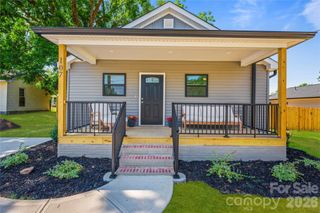 107 W Poplar Street, Stanley, NC 28012